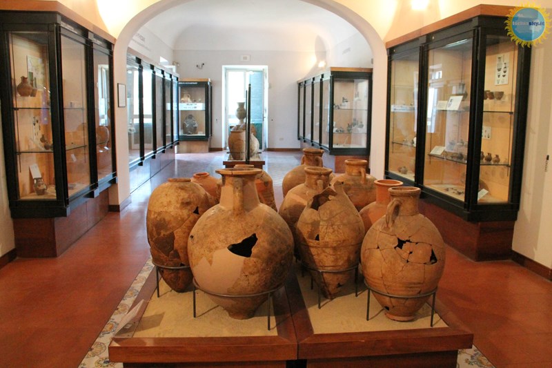 Museo Archeologico Pithecusae, situato nella Villa Arbusto a Lacco Ameno, Napoli,