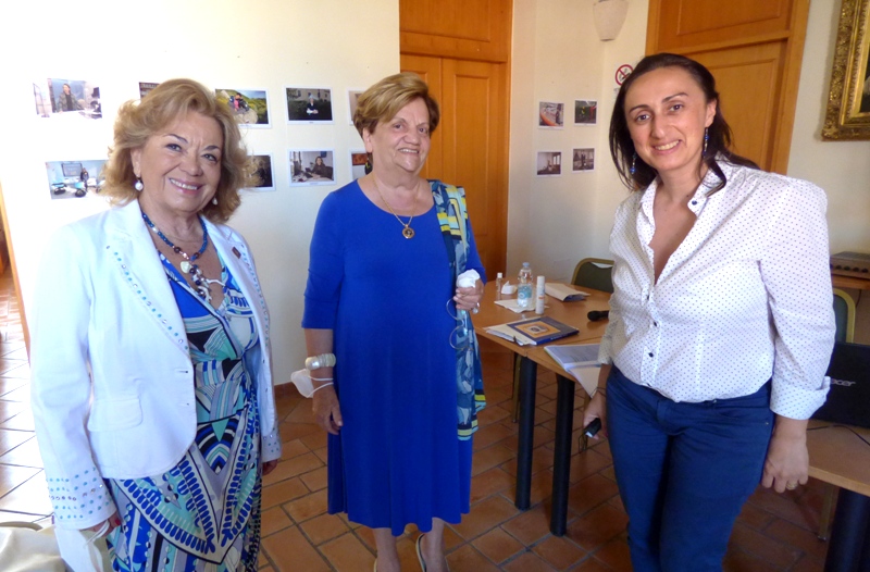 LUCIA D'AMICO VANNA DI MEGLIO E LUCIA ANNICELLI